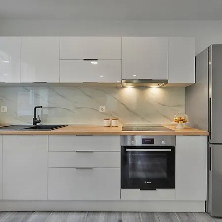 아파트 Vanesa 풀라